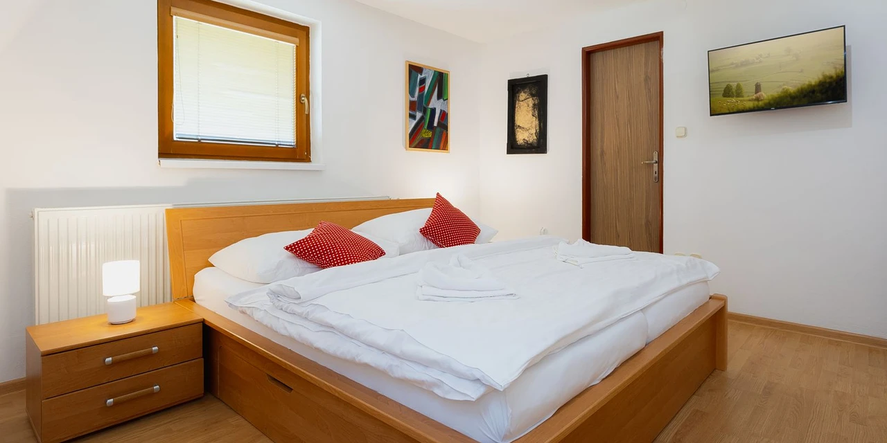 Deluxe Triple Room with Double Bed